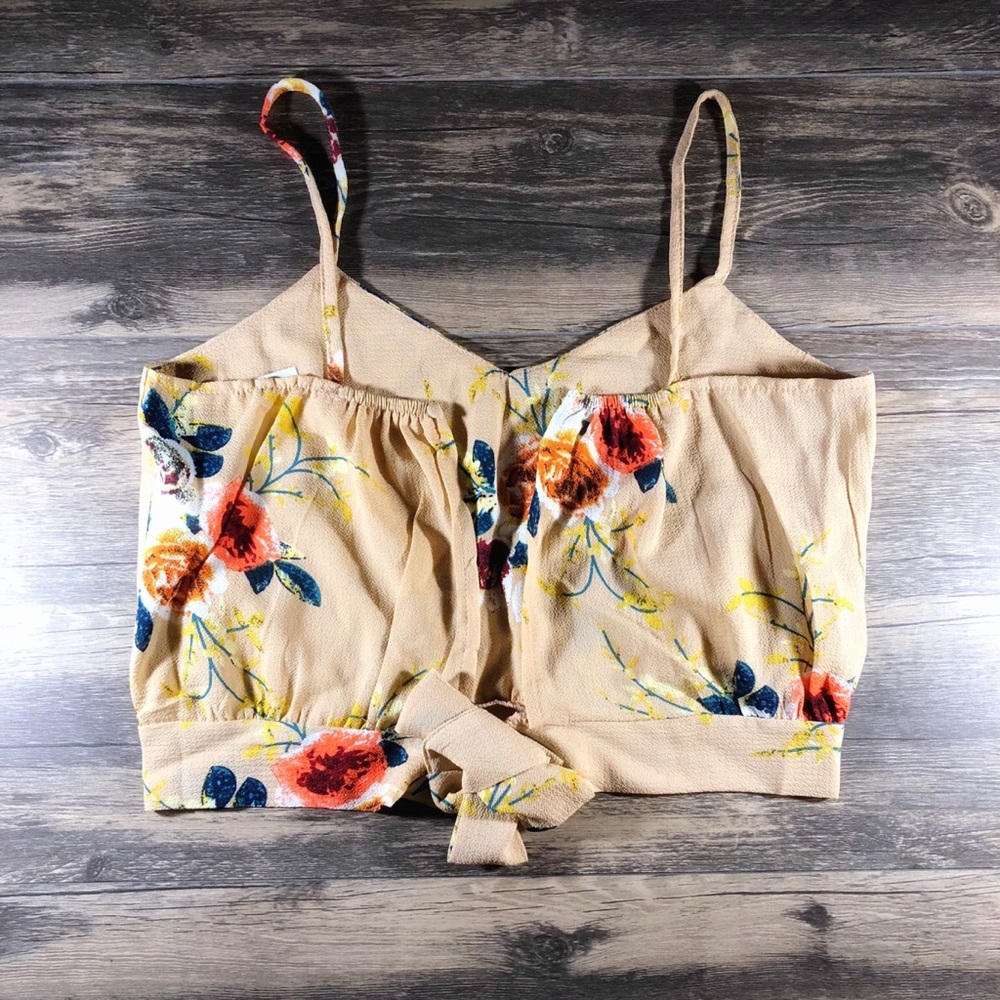 NEW Cream Floral Crop Top - Picture 2 of 7
